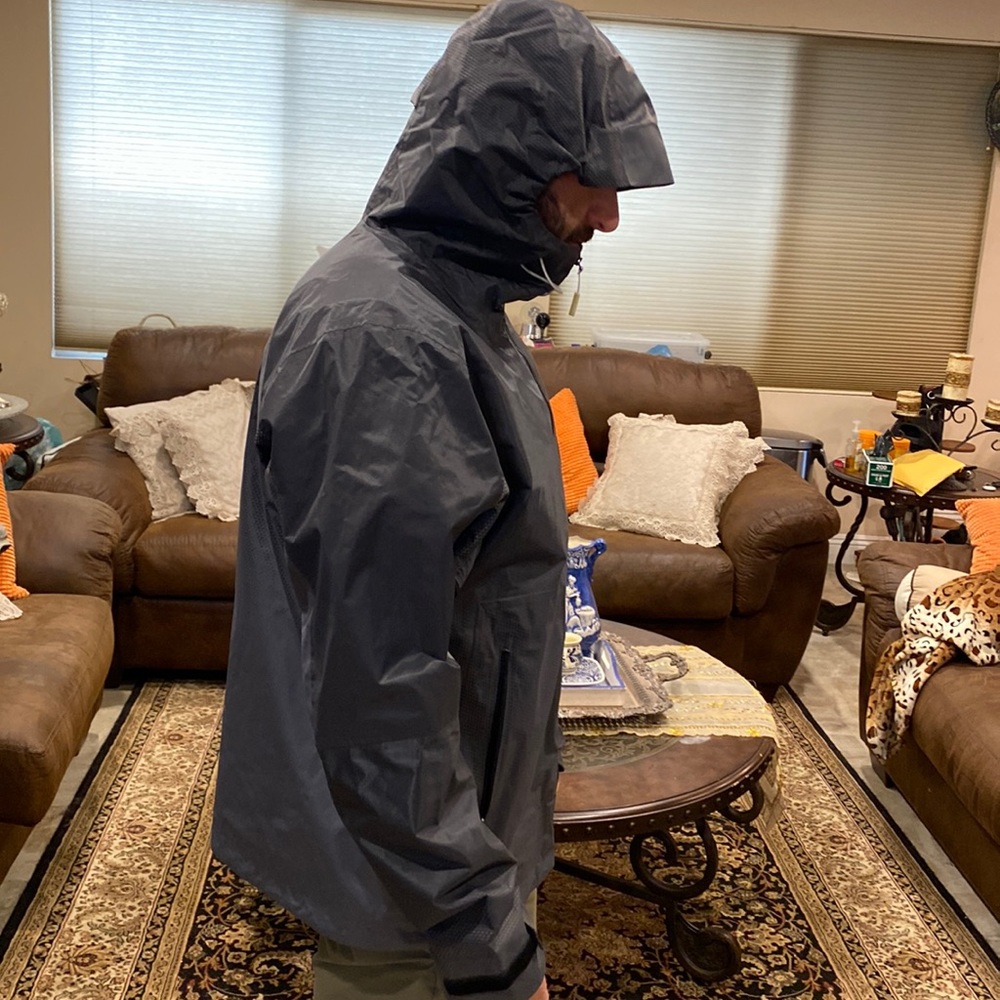 The North Face Rain Shell Jacket Large Gray